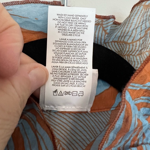 CABI #6525 Tropical Top Ruffled Buttoned Sleeveless Copper Blue NWOT Size L - Picture 5 of 5